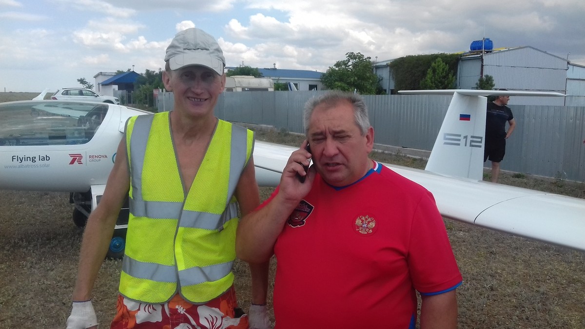 Нашему земляку Виталию Кепину удалось запечатлеть летательный аппарат обладателя мировых рекордов Гиннесса Фёдора Конюхова.