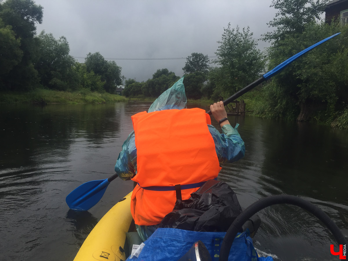 Корреспондент “Ключ-Медиа” сплавился на байдарке по реке Судогда. Маршрут пролегал от одноименного города до места впадения реки в Клязьму. Какие же локации стали самыми интересными? Узнаете, прочитав наш материал.