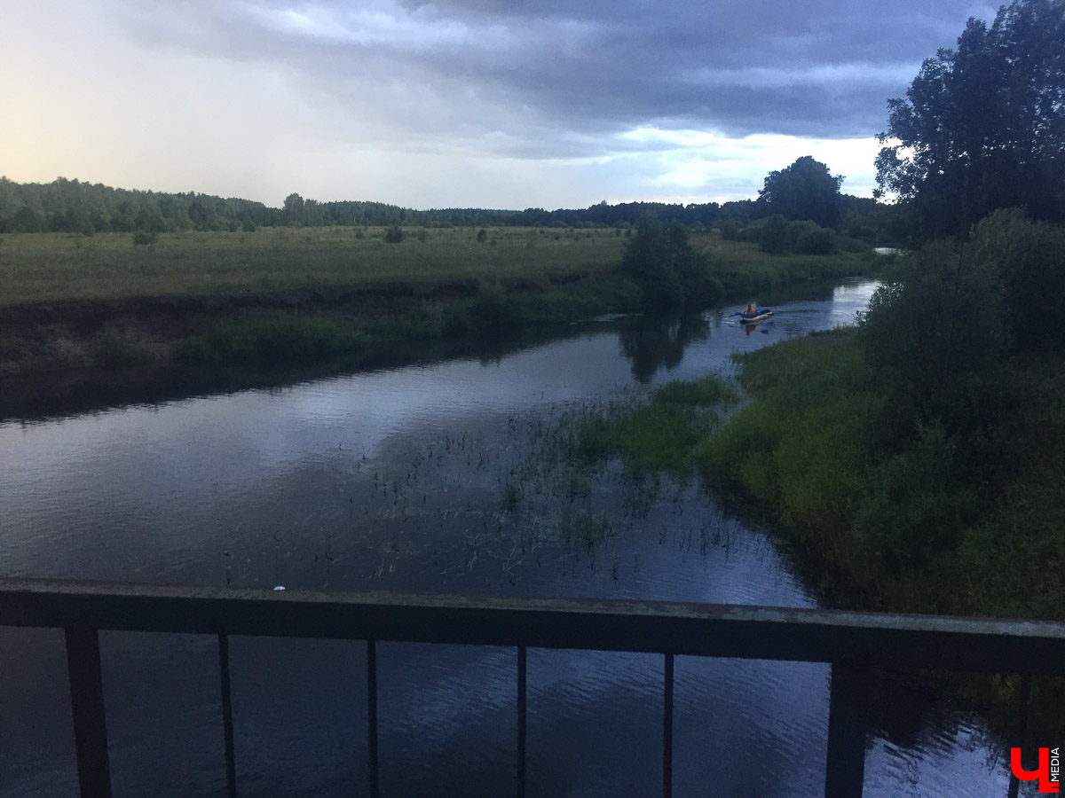 Корреспондент “Ключ-Медиа” сплавился на байдарке по реке Судогда. Маршрут пролегал от одноименного города до места впадения реки в Клязьму. Какие же локации стали самыми интересными? Узнаете, прочитав наш материал.