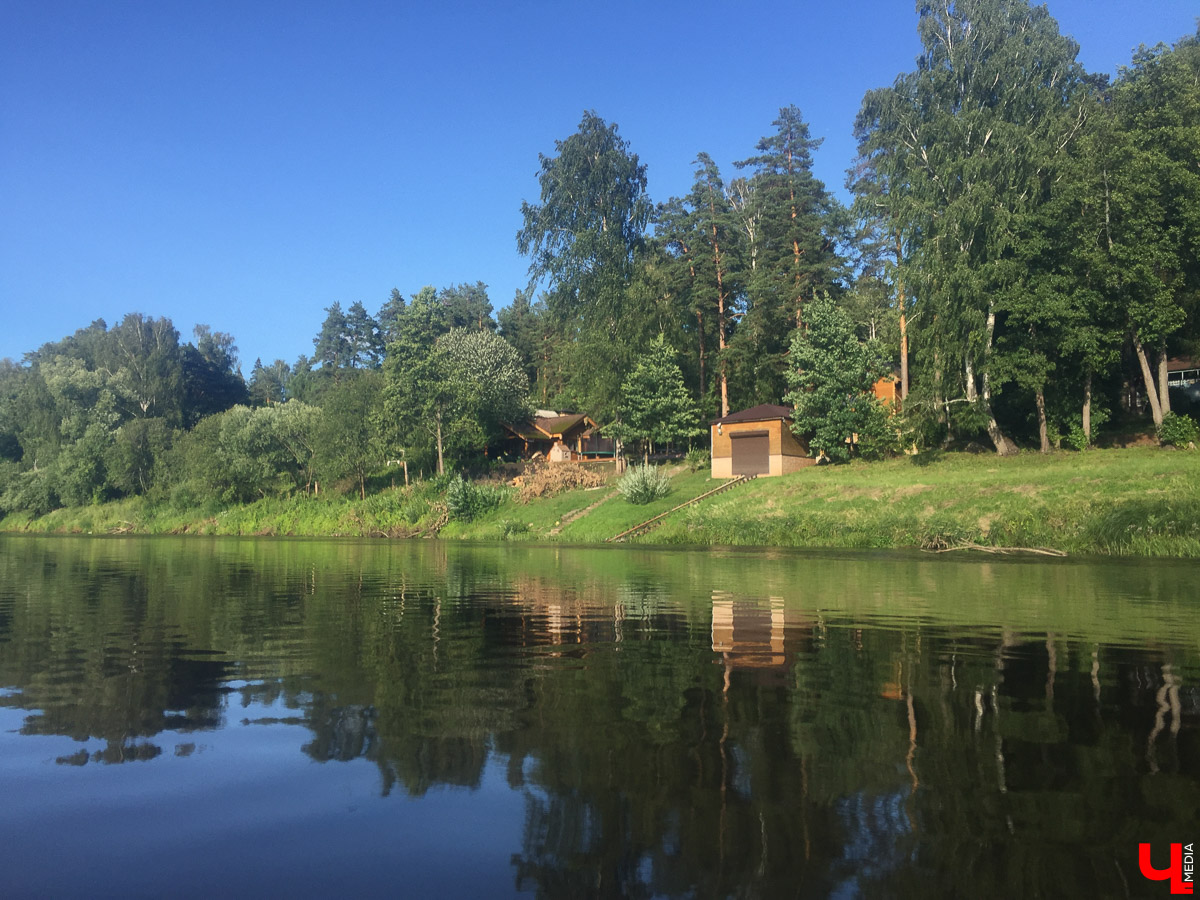 Корреспондент “Ключ-Медиа” сплавился на байдарке по реке Судогда. Маршрут пролегал от одноименного города до места впадения реки в Клязьму. Какие же локации стали самыми интересными? Узнаете, прочитав наш материал.