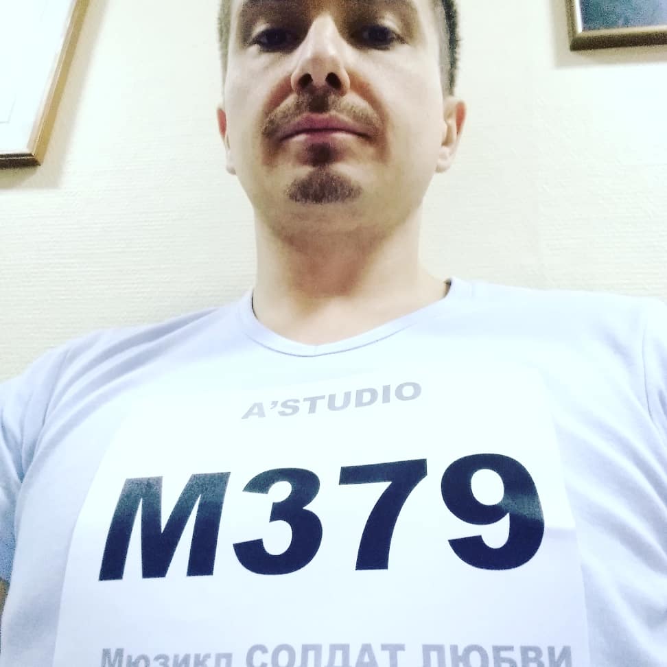 Владимирский певец Евгений Кочергин проходил кастинг на роль в мюзикле “Солдат любви” группы A'Studio. Вокалист рассказал и о других пробах в различные проекты