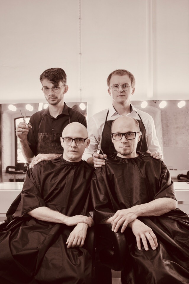 В грядущую пятницу – 12 июля – группа «Буквы» собирает своих поклонников на одной из уютных городских площадок, чтобы сыграть как свои абсолютно новые песни, так и уже известные. В преддверии этого события мы встретились с лидером коллектива, Максимом Большаковым, чтобы задать ему несколько вопросов.