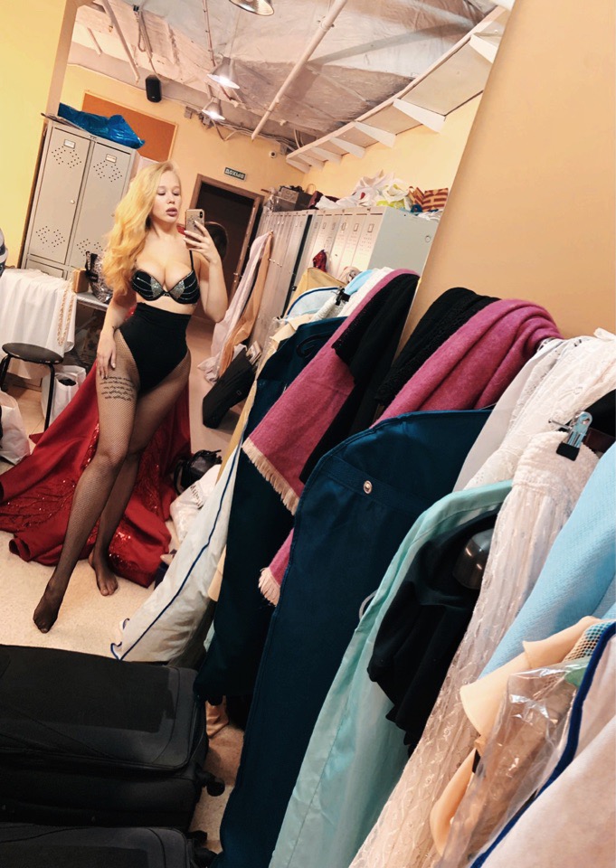 Ковровчанка Елизавета Барышева приняла участие в конкурсе “Краса России”. О том, почему ей не удалось попасть даже в топ-25, в чьем клипе она хотела сняться, почему не стала “Miss Maxim” и что за слухи ходят за ее спиной, она рассказала нашему изданию.