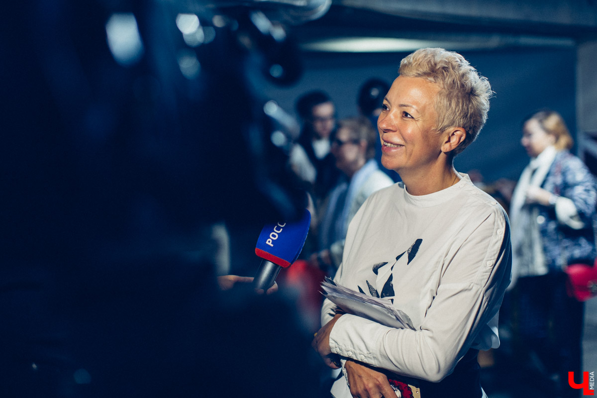 Во Владимире открылась выставка современного искусства «OUT.Наружу». Она вызвала возмущение местных активистов и собрала в своих стенах всю творческую тусовку города.