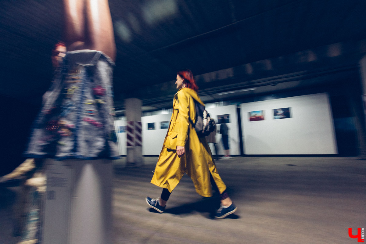 Во Владимире открылась выставка современного искусства «OUT.Наружу». Она вызвала возмущение местных активистов и собрала в своих стенах всю творческую тусовку города.