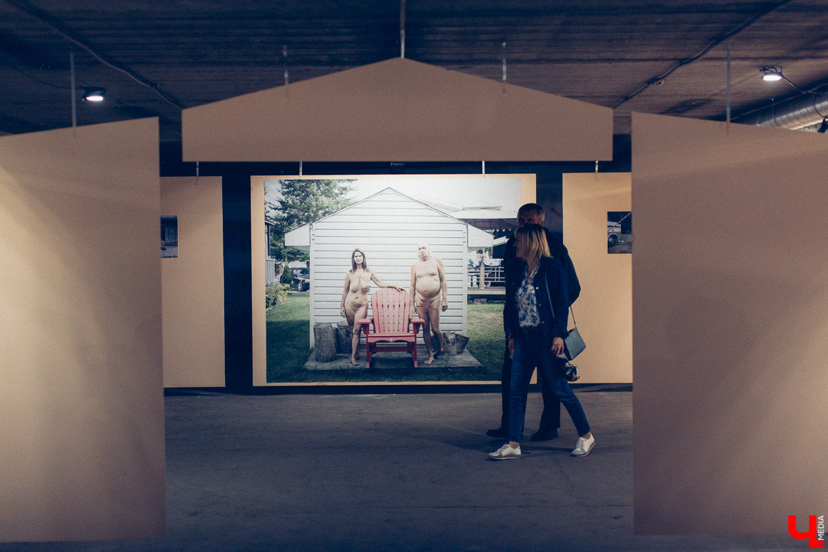 Во Владимире открылась выставка современного искусства «OUT.Наружу». Она вызвала возмущение местных активистов и собрала в своих стенах всю творческую тусовку города.