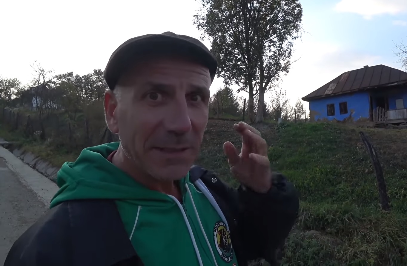 В Суздале прошел День огурца. Гвоздем программы стал Тимофей Копылов. Но другие известные личности тоже знают вкус наших хрустящих.