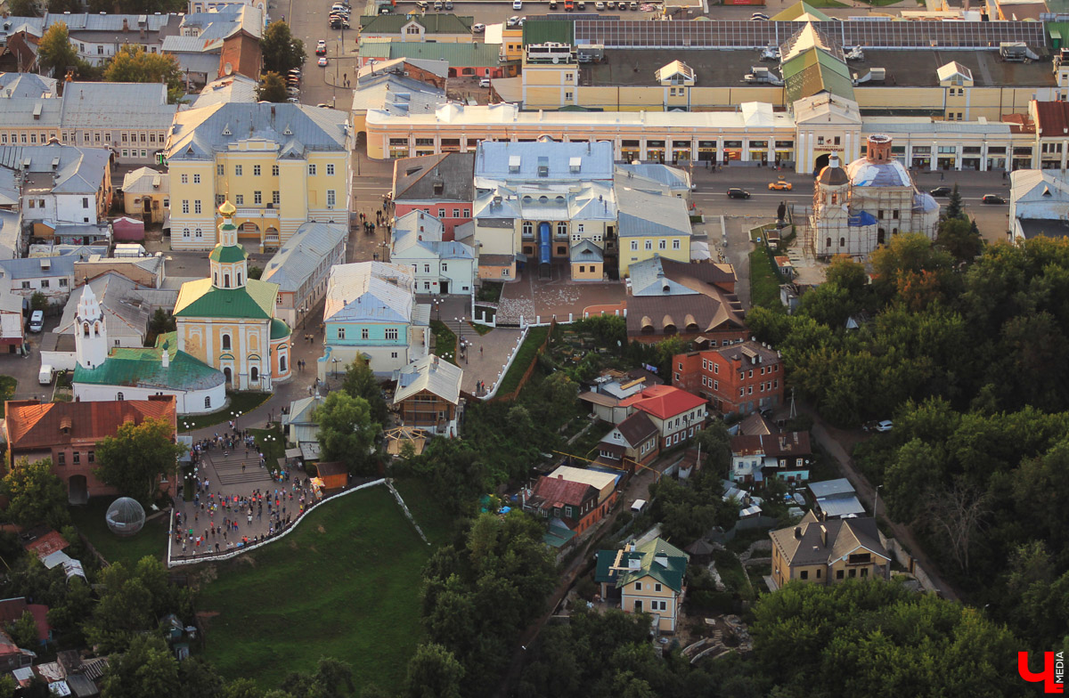 Корреспондент “Ключ-Медиа” пролетел на паралете над центром Владимира. И делится своим опытом.