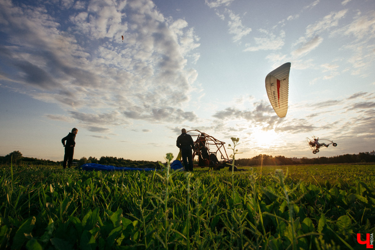 Корреспондент “Ключ-Медиа” пролетел на паралете над центром Владимира. И делится своим опытом.