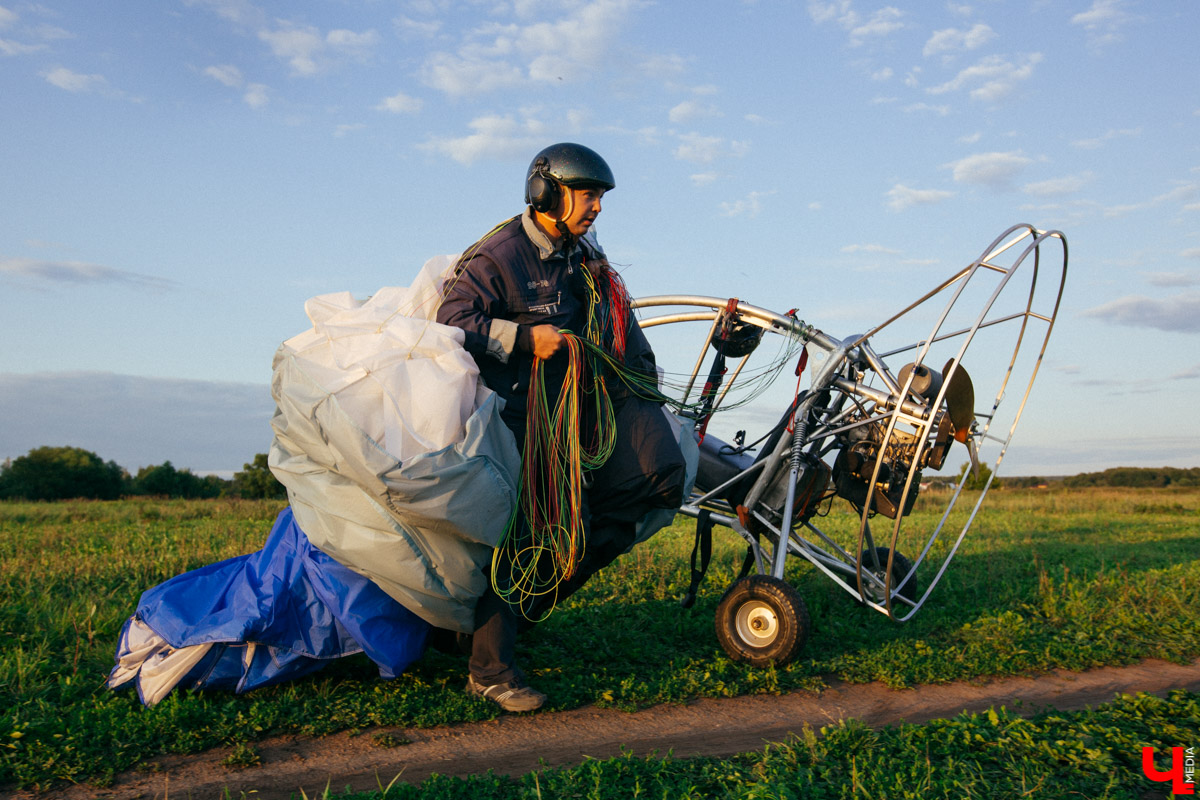 Корреспондент “Ключ-Медиа” пролетел на паралете над центром Владимира. И делится своим опытом.