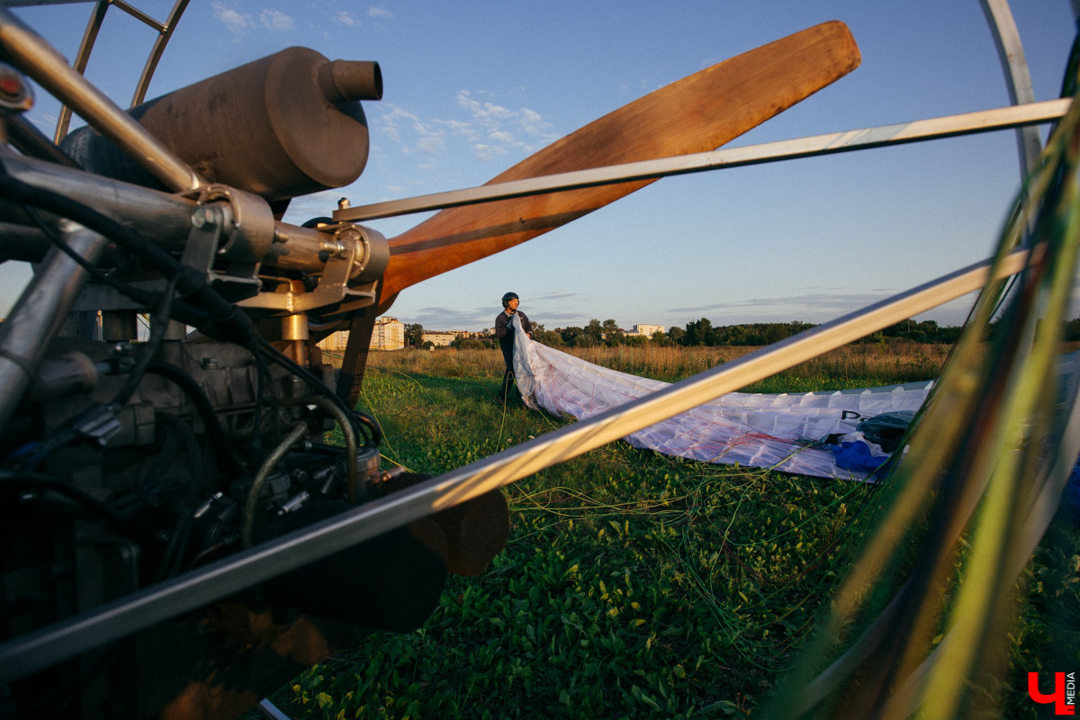 Корреспондент “Ключ-Медиа” пролетел на паралете над центром Владимира. И делится своим опытом.