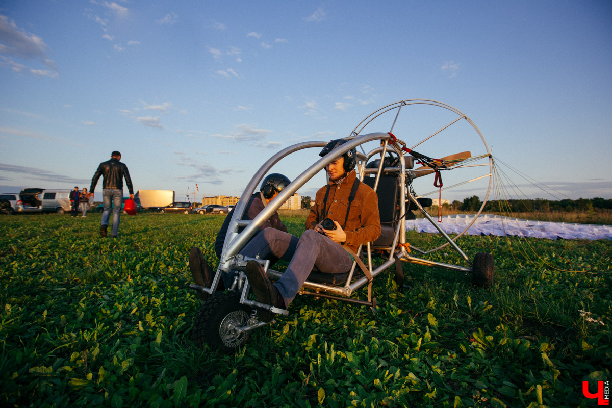 Корреспондент “Ключ-Медиа” пролетел на паралете над центром Владимира. И делится своим опытом.