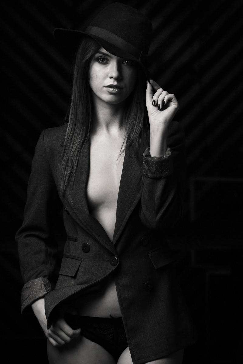 Конкурс “Ключ на спорт” набирает обороты. Представляем вам Екатерину Никулину - первую претендентку на статус самой стройной и накаченной “Девушки июля”.