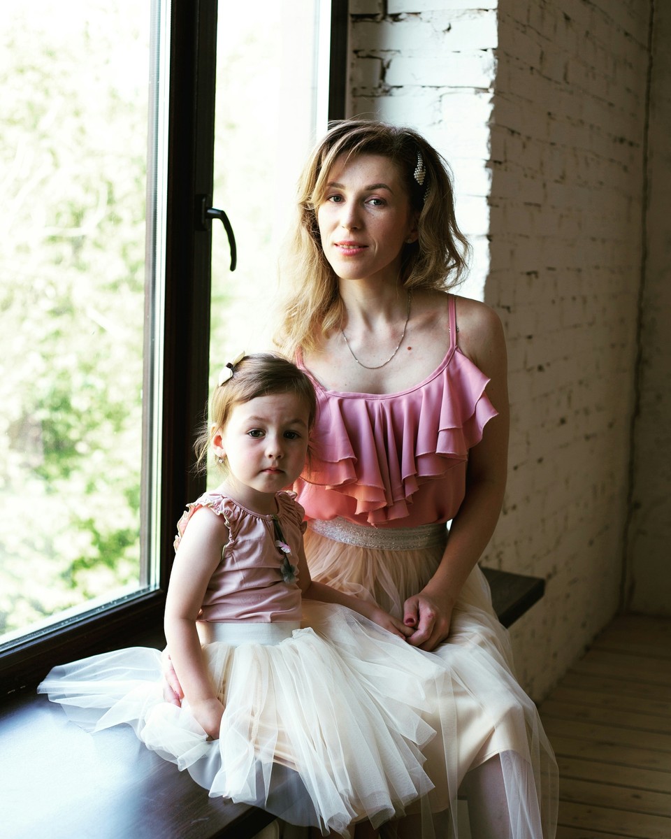 Как оказалось, в нашем городе живут женщины, которые выбрали Family look элементом для собственной реализации, творчества и даже бизнеса. Мы с удовольствием поговорили с ними об этом.