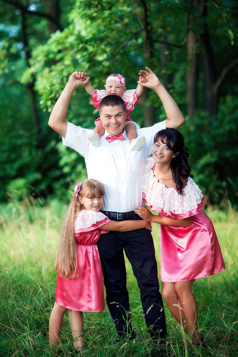 Как оказалось, в нашем городе живут женщины, которые выбрали Family look элементом для собственной реализации, творчества и даже бизнеса. Мы с удовольствием поговорили с ними об этом.