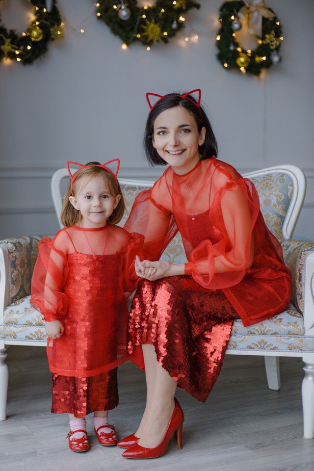 Как оказалось, в нашем городе живут женщины, которые выбрали Family look элементом для собственной реализации, творчества и даже бизнеса. Мы с удовольствием поговорили с ними об этом.