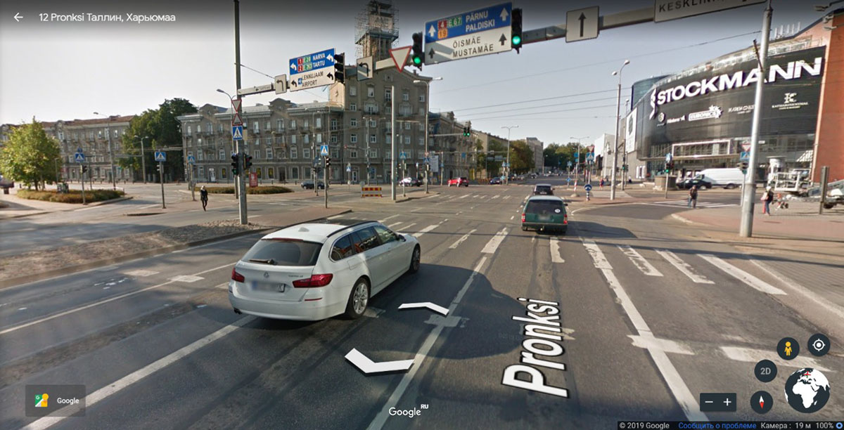 Во Владимире установили 2,5 км ограждений рядом с перекрестками. Это сделано для повышения безопасности дорожного движения. Но есть у ноу-хау серьезные минусы. Мы попросили архитекторов предложить альтернативные способы.