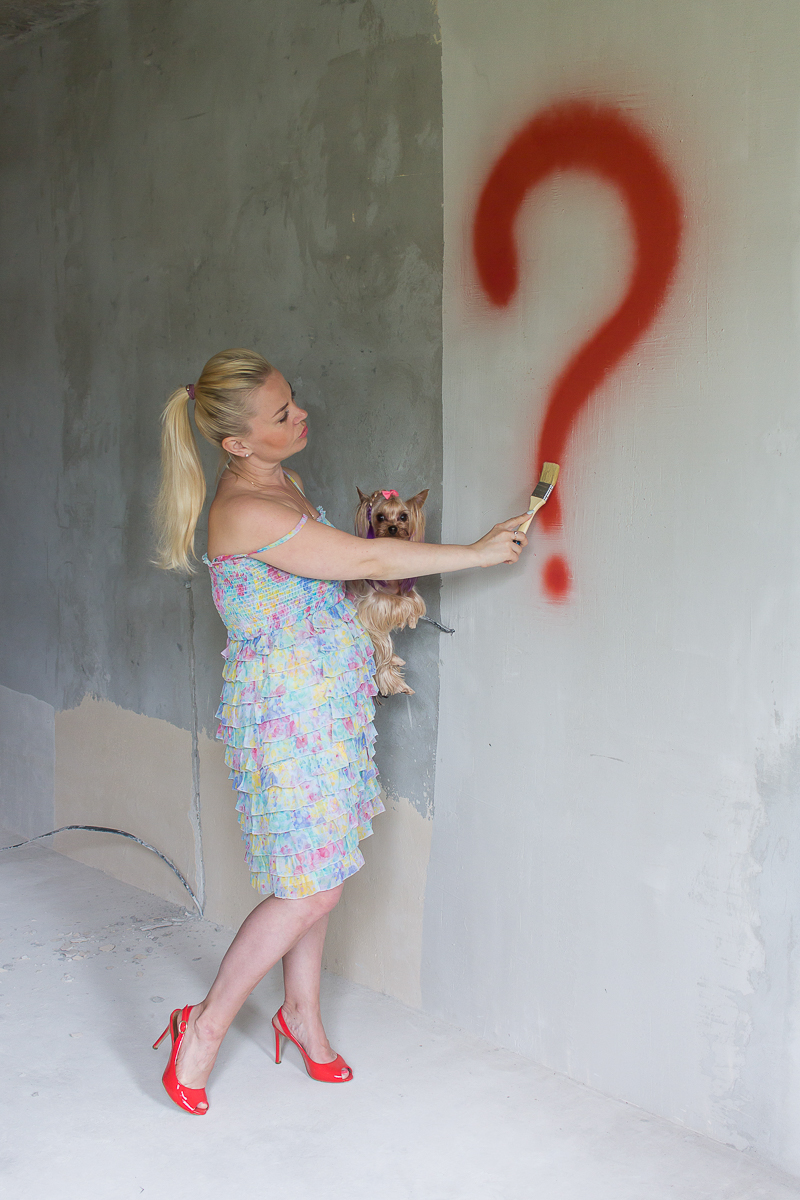 В строительном реалити-шоу «Большой ремонт» теперь можно будет наблюдать, как владимирский дизайнер Максим Рыжов помогает блондинке Полине завершить ремонт в новой квартире без жертв и стресса