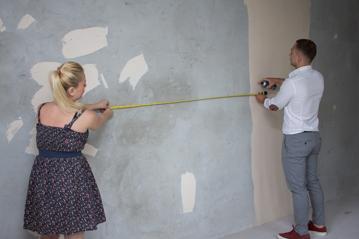 В строительном реалити-шоу «Большой ремонт» теперь можно будет наблюдать, как владимирский дизайнер Максим Рыжов помогает блондинке Полине завершить ремонт в новой квартире без жертв и стресса