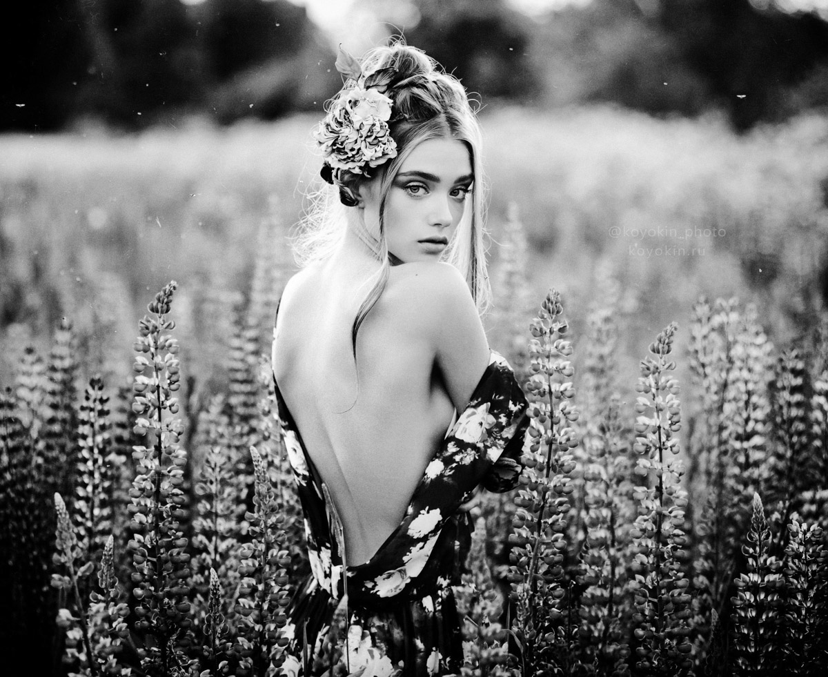 Фотограф из Коврова Константин Коёкин победил в престижном конкурсе 35AWARDS. Его ню-фотографии вошли в международный Топ-100