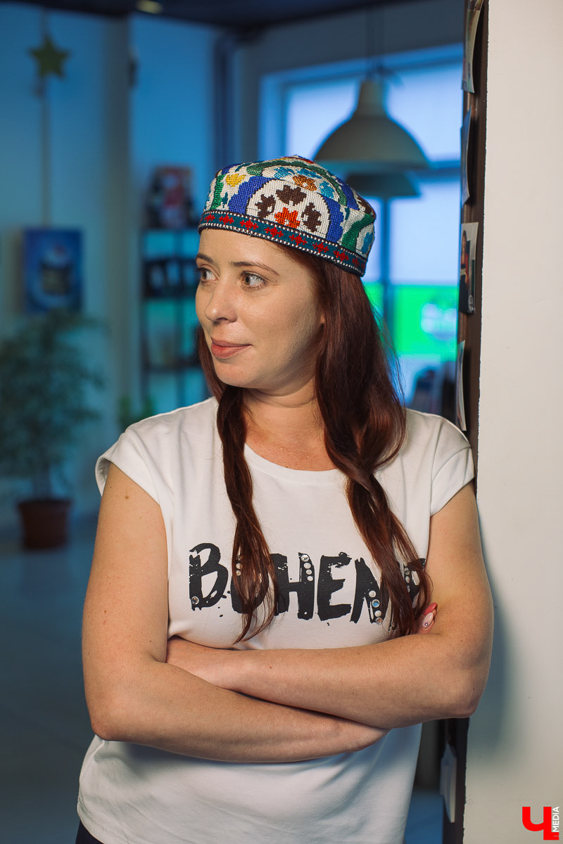 Актриса Инга Галдина и шеф-повар Дмитрий Орловский приготовили самсу по традиционному узбекскому рецепту, но с владимирской тыквой