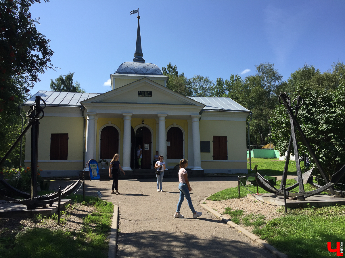 Путешествие выходного дня в Переславль-Залесский в Ярославской области. Что интересного посмотреть, где пообедать и погулять