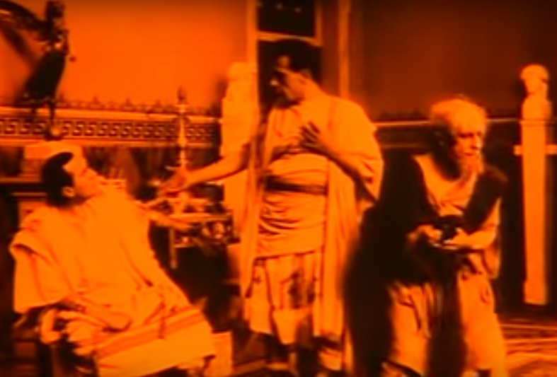 Кино – важнейшее из искусств! Но где его можно было посмотреть во Владимире в дореволюционный или советский периоды? С чего все начиналось и как развивалось? Чтобы ответить на эти вопросы, мы вспомнили историю местных кинотеатров