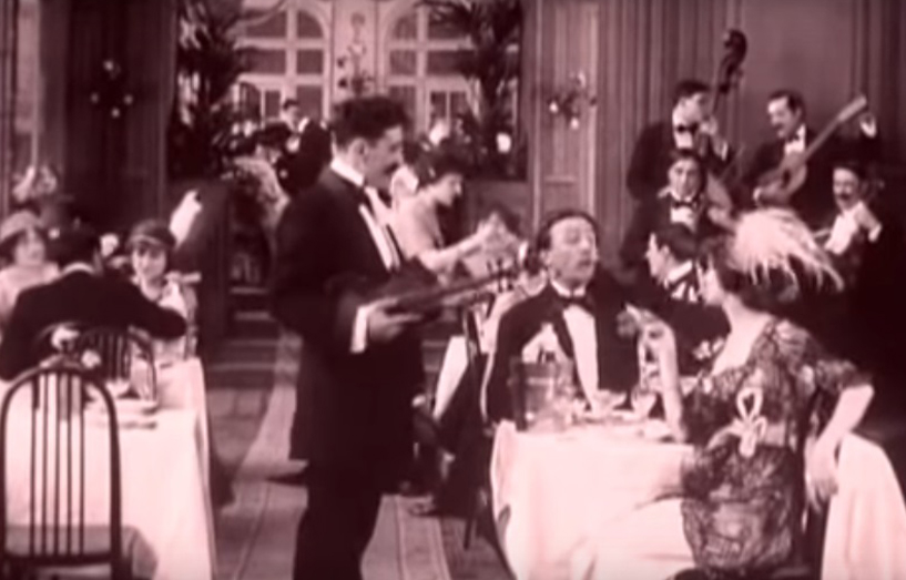 Кино – важнейшее из искусств! Но где его можно было посмотреть во Владимире в дореволюционный или советский периоды? С чего все начиналось и как развивалось? Чтобы ответить на эти вопросы, мы вспомнили историю местных кинотеатров