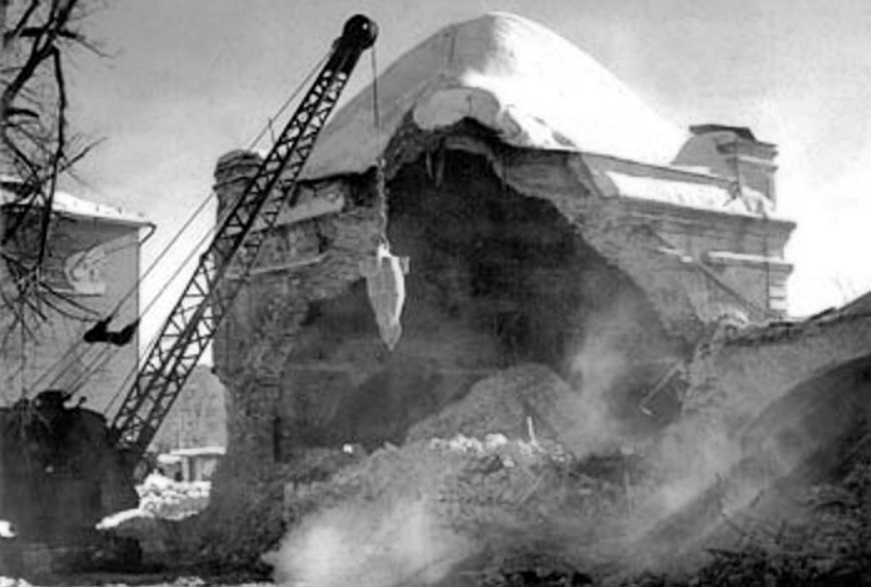 Кино – важнейшее из искусств! Но где его можно было посмотреть во Владимире в дореволюционный или советский периоды? С чего все начиналось и как развивалось? Чтобы ответить на эти вопросы, мы вспомнили историю местных кинотеатров