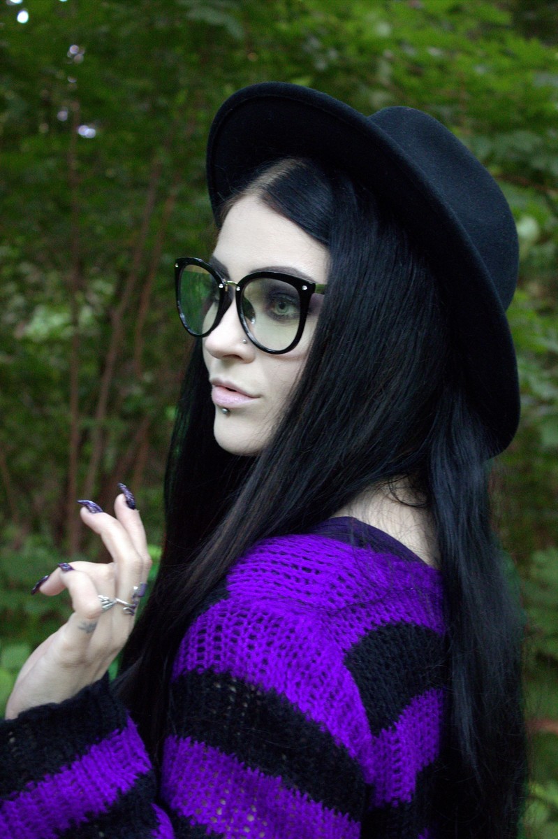 Резидент #COMEDY33 Марина Степанова из Владимира сегодня будет выступать на одной сцене с ведущим Русланом Мухтаровым и другими комиками из разных городов в StandUp Store Moscow