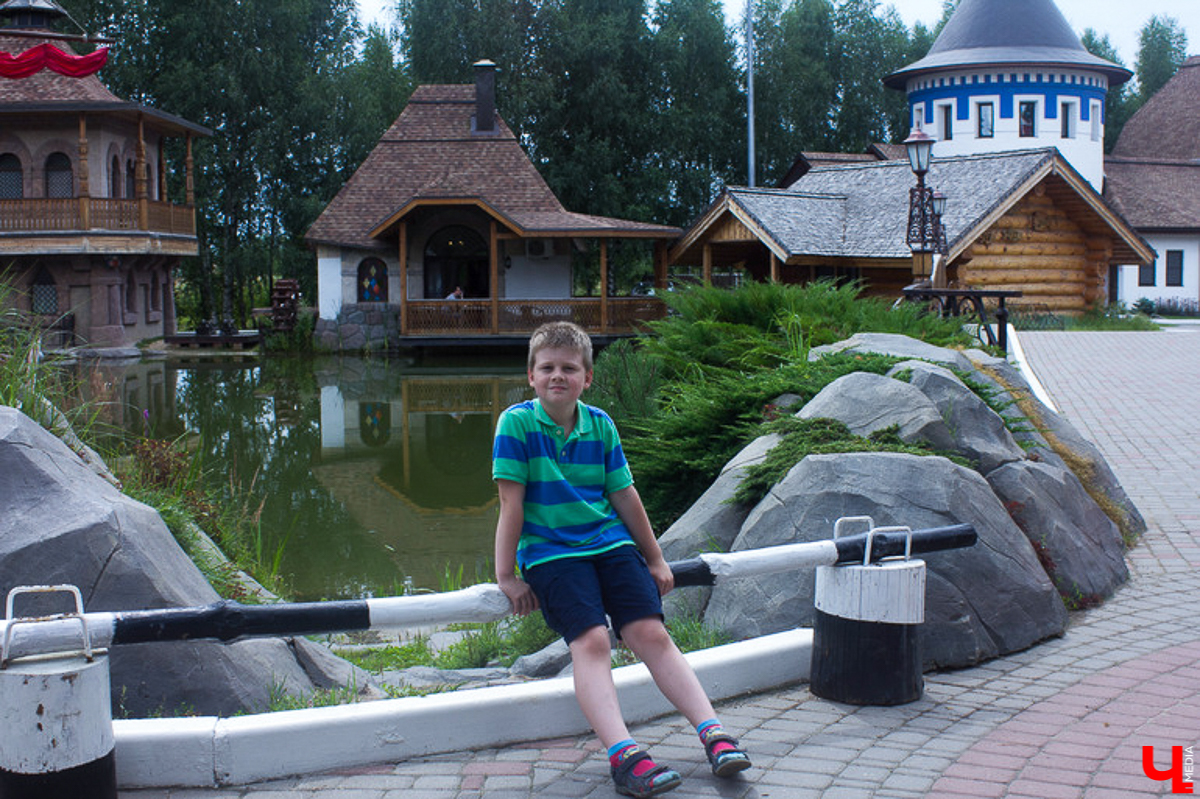 Летние рабочие будни никто не отменял, но выходные остаются теми заветными днями, когда можно всей семьей рвануть за город! Мы собрали для вас пять проверенных и интересных локаций, находящихся во Владимирской и Рязанской областях, куда обязательно стоит заглянуть