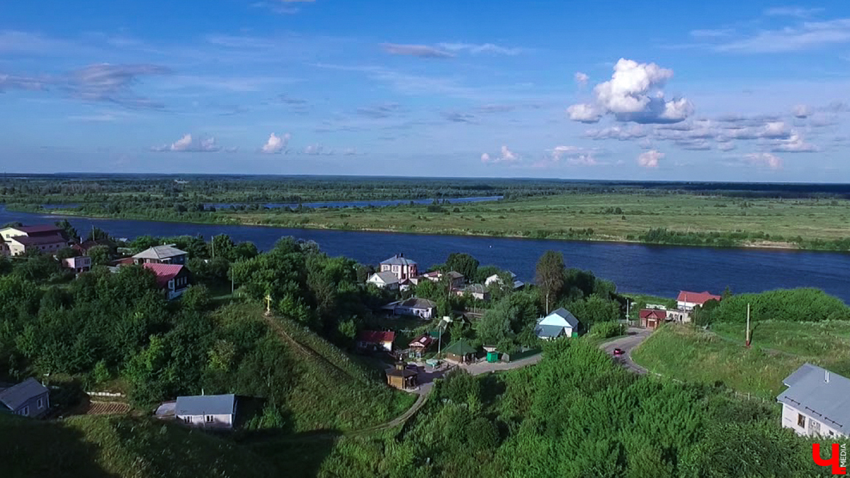 Летние рабочие будни никто не отменял, но выходные остаются теми заветными днями, когда можно всей семьей рвануть за город! Мы собрали для вас пять проверенных и интересных локаций, находящихся во Владимирской и Рязанской областях, куда обязательно стоит заглянуть