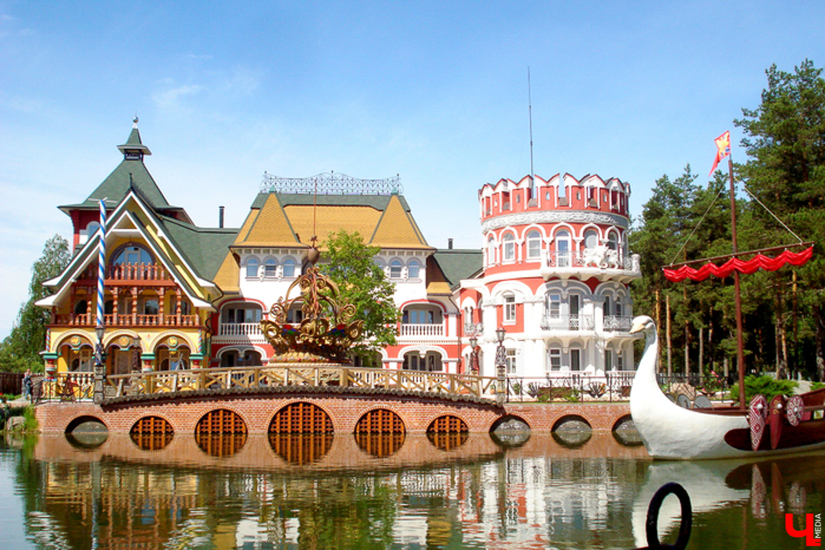 Летние рабочие будни никто не отменял, но выходные остаются теми заветными днями, когда можно всей семьей рвануть за город! Мы собрали для вас пять проверенных и интересных локаций, находящихся во Владимирской и Рязанской областях, куда обязательно стоит заглянуть