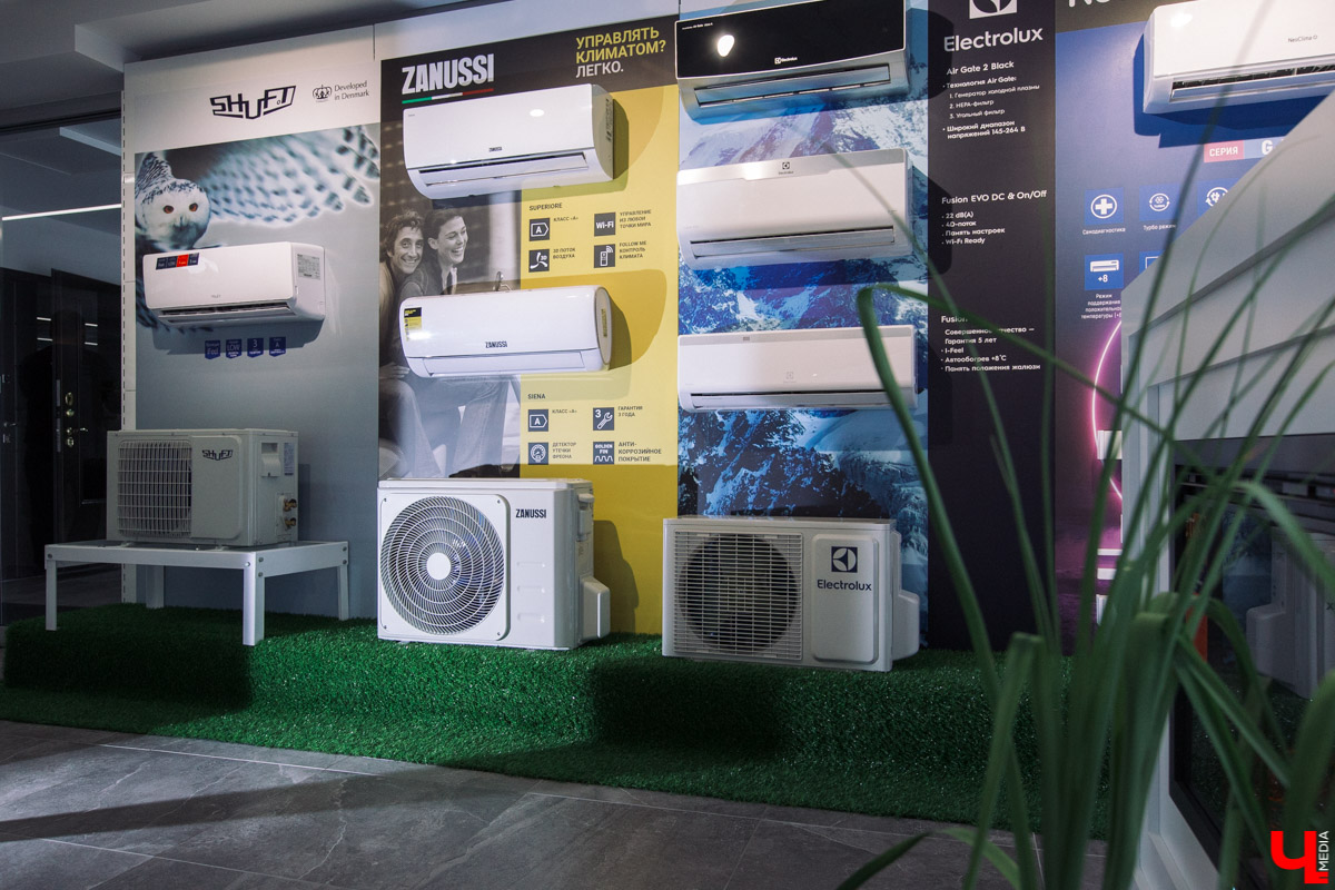 Современный просторный офис - не часто увидишь такой в нашем городе. Однако на смену душным каморкам все же приходят помещения с окнами в пол, где всегда много свободного места и дневного света