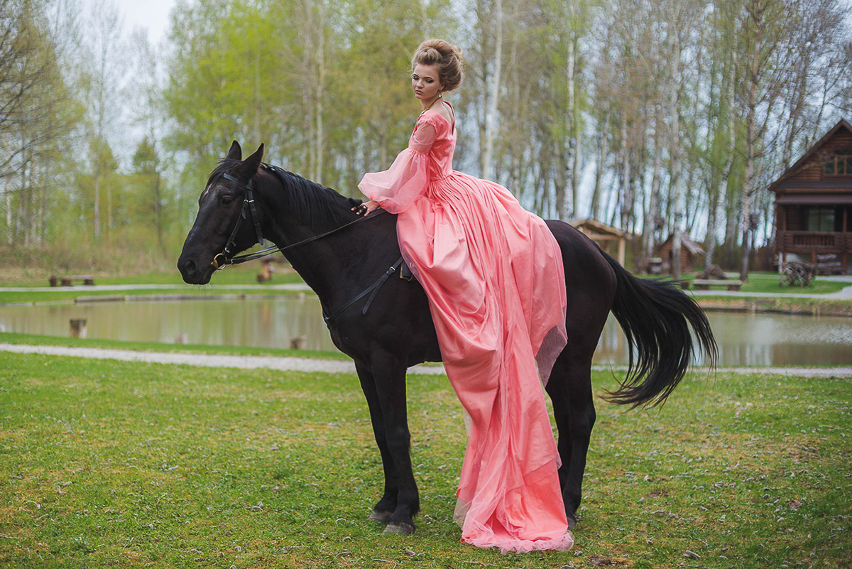 Знакомьтесь со Светланой Кулышовой, первой претенденткой на статус самой стройной и накаченной “Девушки августа”