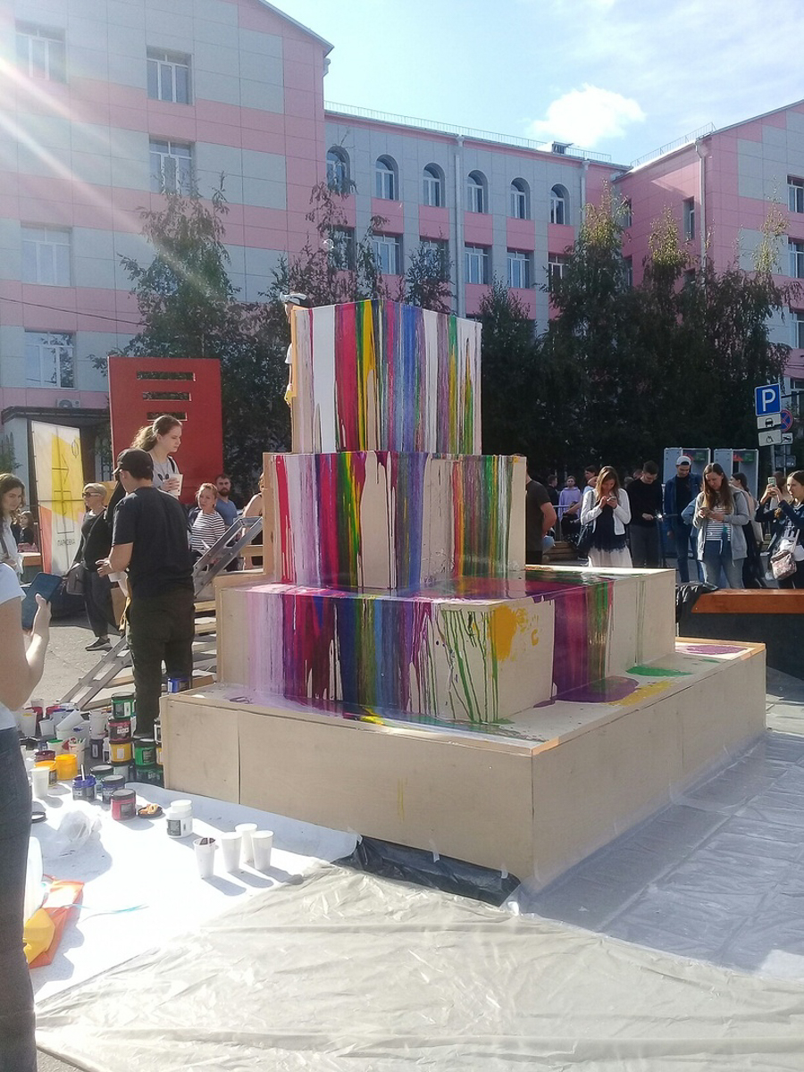 Евгения Гурина из Владимира представила на столичном фестивале творчества свои дизайнерские куклы и украшения. В интервью для «Ключ-Медиа» мастер рассказала о прошедшем мероприятии, а также о том, кто такие Странники и как они могут оживить наш город