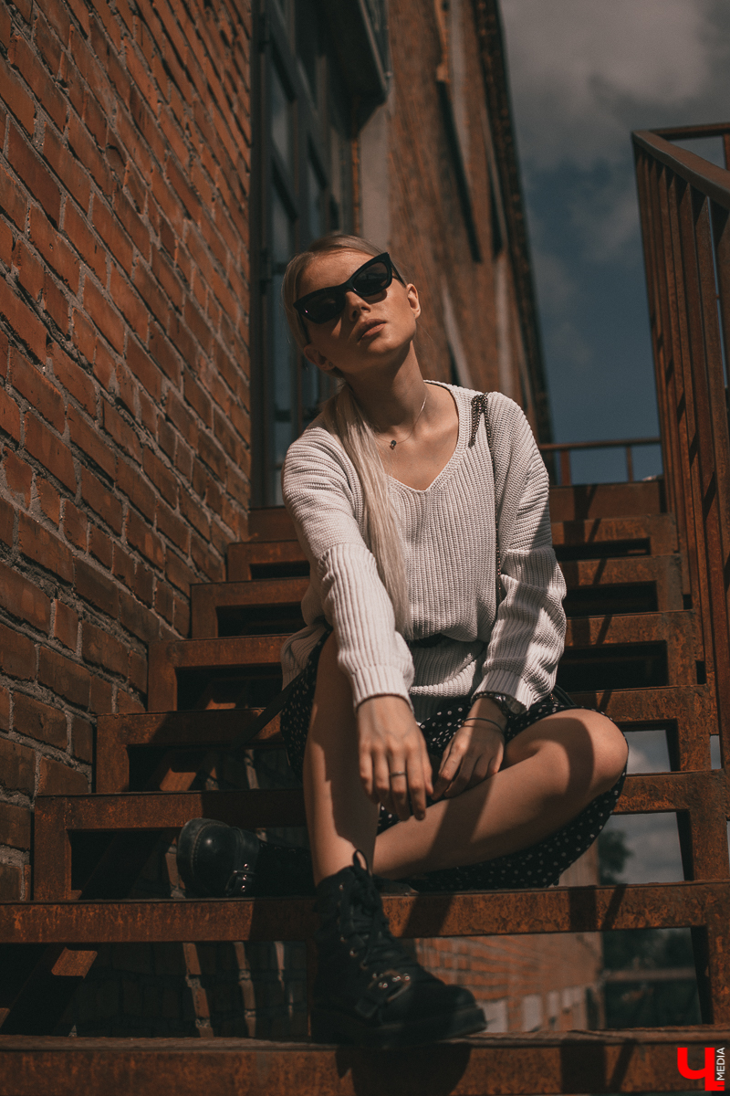 Во Владимире немного распогодилось. Самое время облачиться в светлый наряд. Героиня нашей рубрики, визажист Екатерина Глухова, как раз предпочитает в своей одежде максимум белого цвета