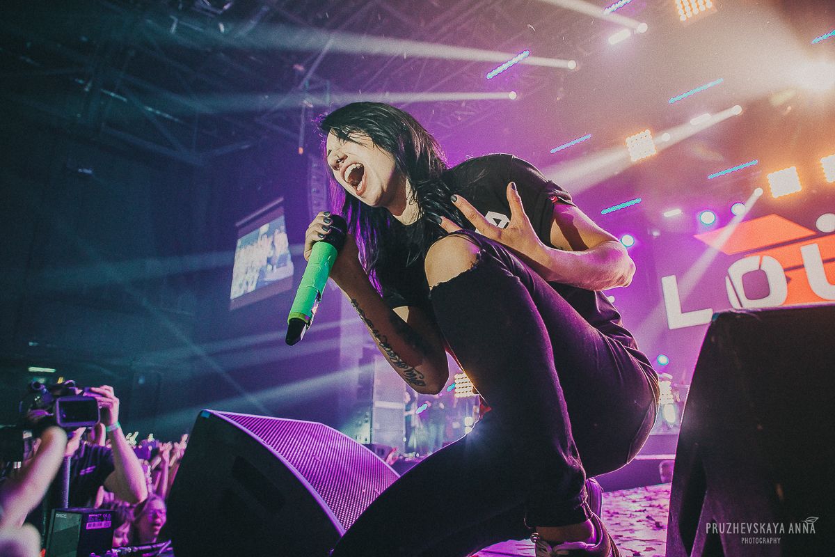 Совсем немного времени осталось до громкого музыкального события этого лета - рок-фестиваля “Владимирский тяжеловоз”. Хедлайнером запланированного на 17 августа масштабного open air станет группа Louna