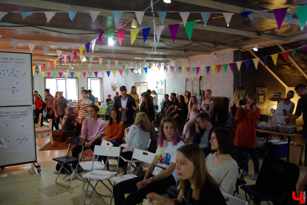 “Ресторанный день” в садах ДТЮ не состоялся из-за дождя. Гастрономические проекты были вынуждены представить свою продукцию на Стрелецкой, 25