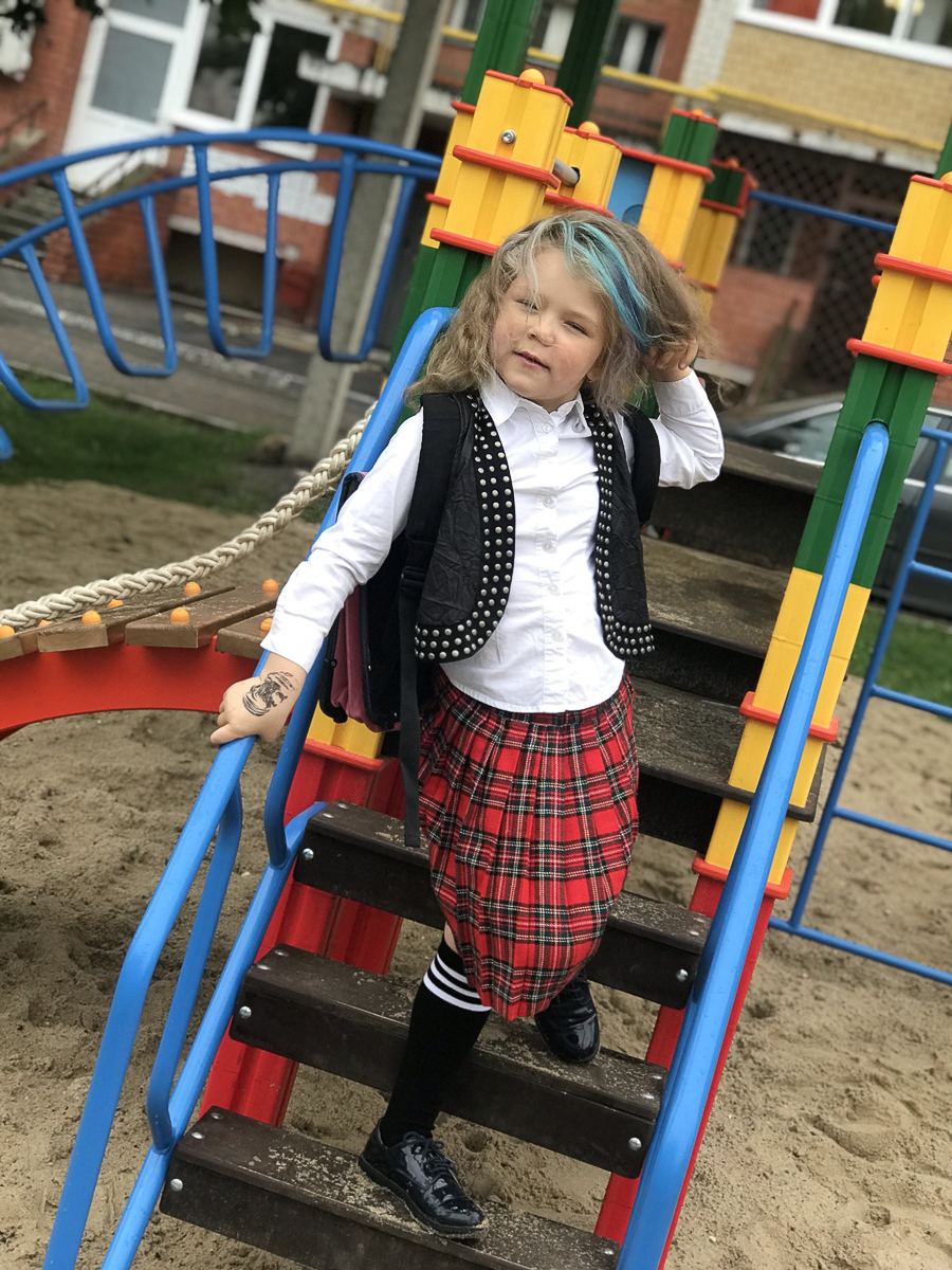 “Сколько стоит собрать ребенка в первый класс?” - накануне начала нового учебного года это вопрос лидирует на “мамских” форумах. Разбег от 5 до 50 тысяч рублей! Так ли это на самом деле?