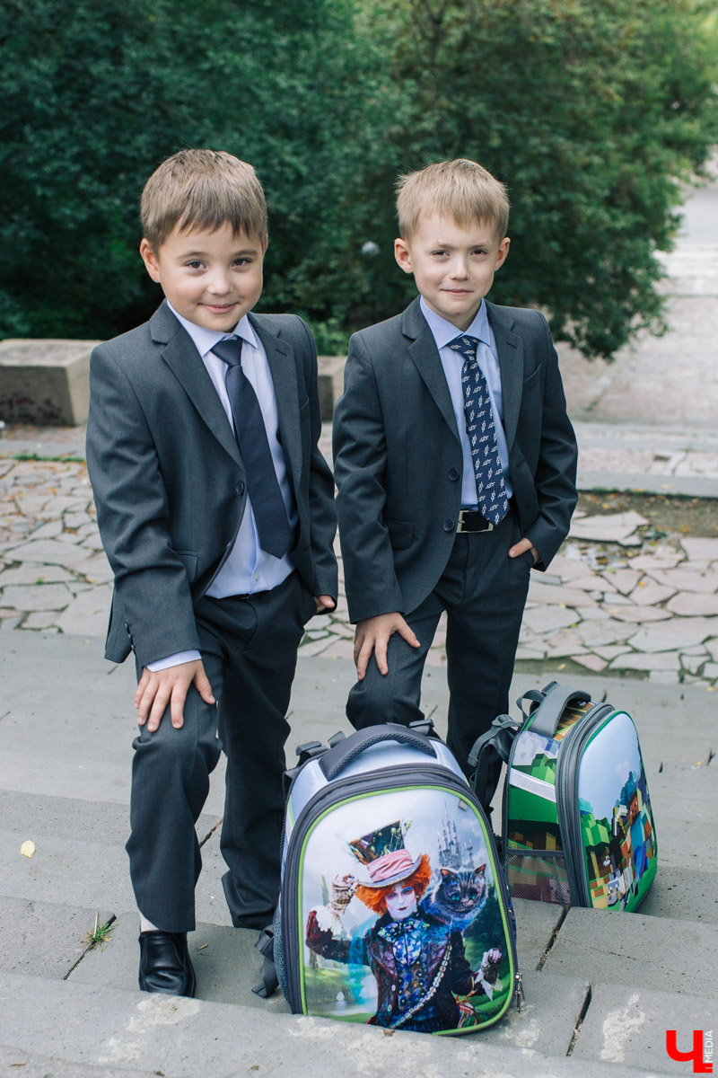 “Сколько стоит собрать ребенка в первый класс?” - накануне начала нового учебного года это вопрос лидирует на “мамских” форумах. Разбег от 5 до 50 тысяч рублей! Так ли это на самом деле?