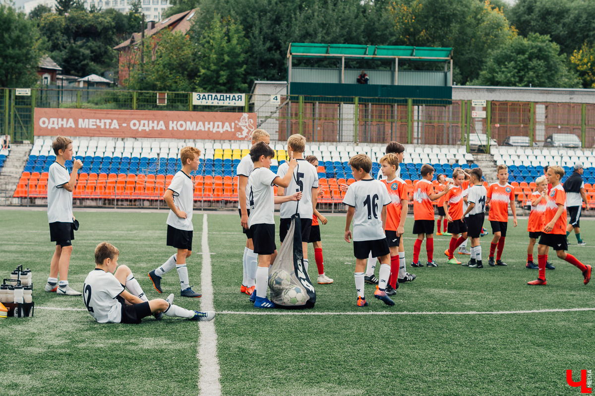 Один из главных тренеров СДЮСШОР “Торпедо” рассказал об истории школы, новой тренерской политике главного владимирского ФК и подготовке новых кадров