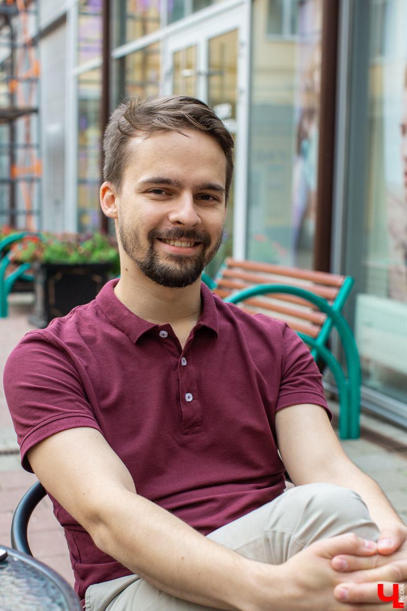 Серия снимков в стиле Inception от владимирской студии “Лестница” попала в эфир FoxNews и прославилась на весь мир. О пути к известности рассказал автор проекта Артем Прудентов