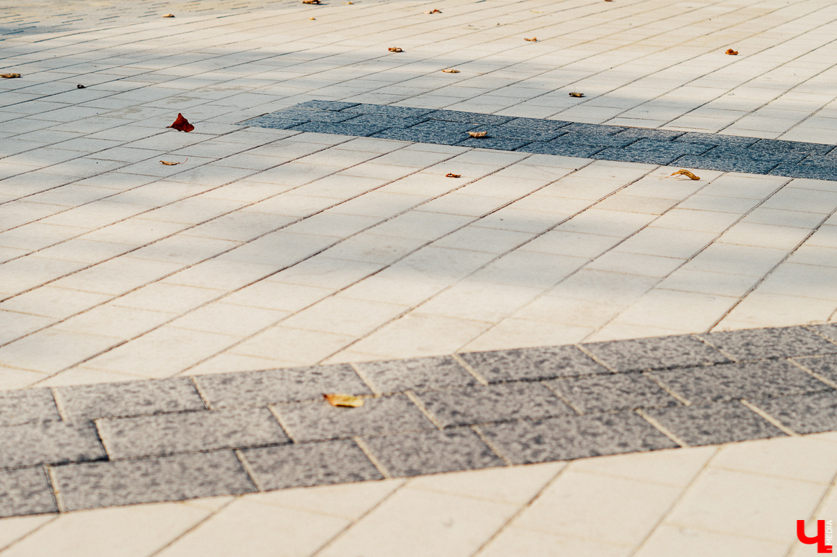 Заканчиваются работы над сквером на Чайковского. Туалеты и музыкальное сопровождение появятся позже, все остальное уже готово