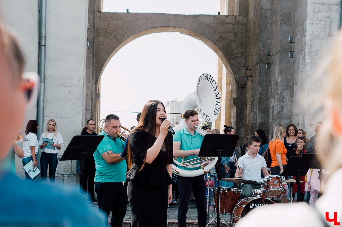 Самые сочные события Дня города-2019. Мальчики-качки, музыка улиц и Feduk