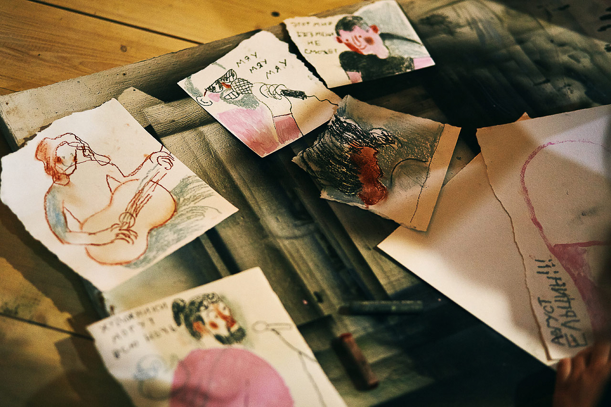 Владимирская группа “Глазированная пихта” выступает в не типичном для города жанре - мелодекламация. В их случае это чтение социально-критических стихов под электронную музыку. Скоро коллектив выпускает альбом, состоящий из текстов одного из лучших, но не известных поэтов Серебряного века