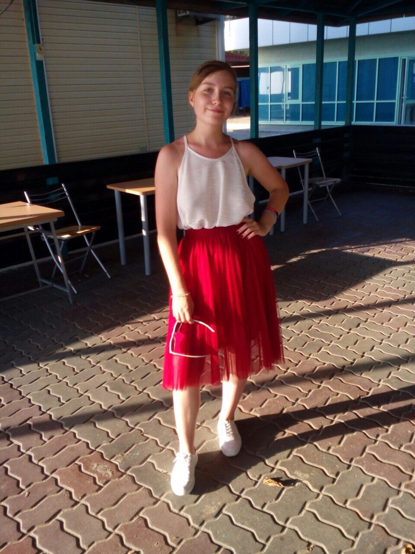 С чем сталкиваются все девушки, чей вес так или иначе находится за пределами общепринятых норм? Какое давление на них оказывает общество? Что происходит с их личностью? Об этом нам рассказала активистки движения “Бодипозитив” Леся Франк