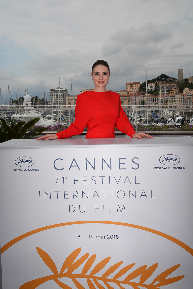 Победа в конкурсах, популярность, красная дорожка Каннского фестиваля, общение с известными личностями — все это не могло не сказаться на жизни владимирской красавицы Анастасии Трусовой. Напомним, она стала первой россиянкой, вошедшей в число победительниц мирового конкурса красоты «Мисс Земля» (Miss Earth)