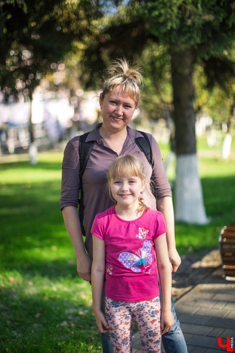 31 августа после реконструкции открыли сквер на Чайковского. Это, пожалуй, самое ожидаемое открытие полугодия. И мы спросили горожан, оправдались ли их надежды?