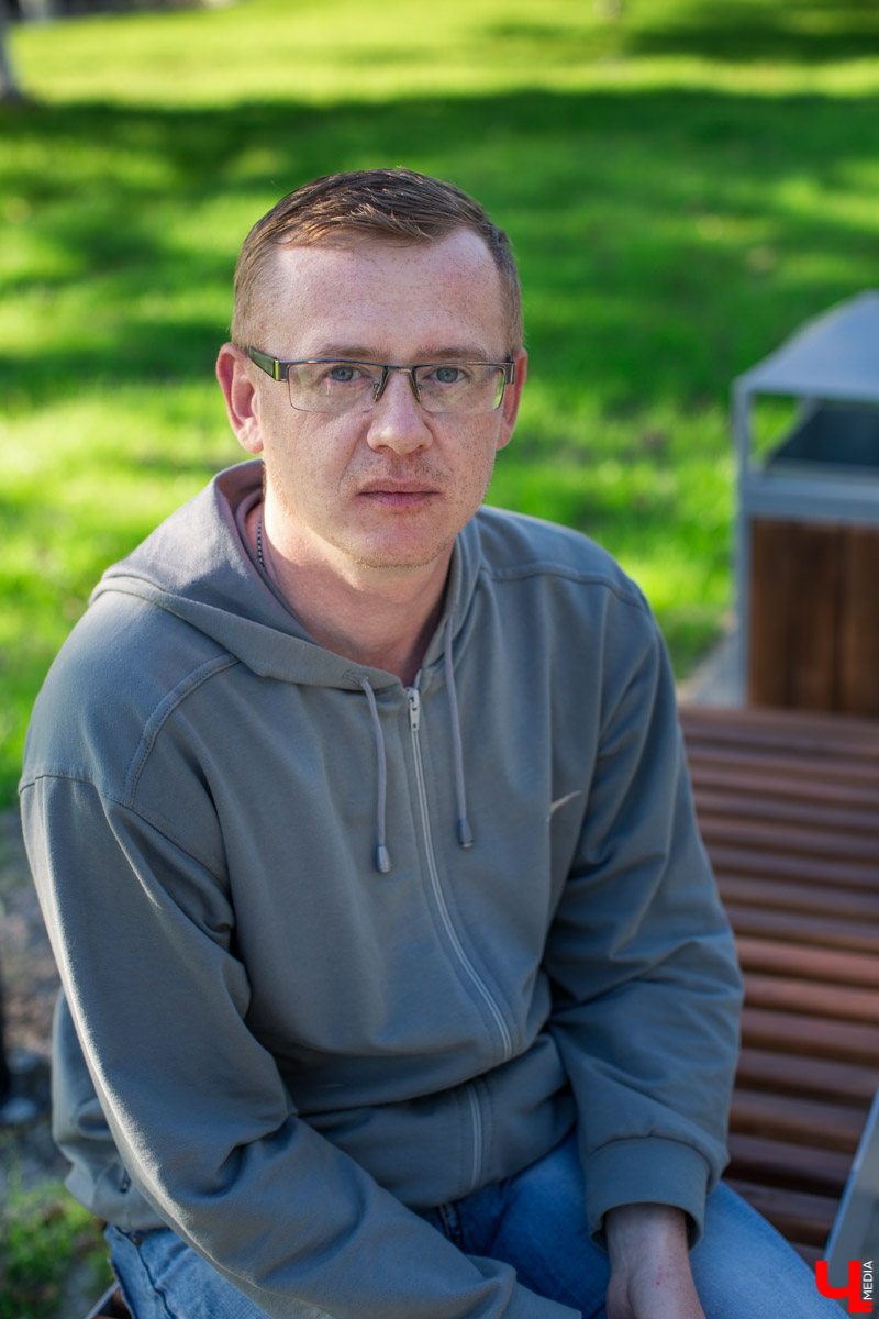 31 августа после реконструкции открыли сквер на Чайковского. Это, пожалуй, самое ожидаемое открытие полугодия. И мы спросили горожан, оправдались ли их надежды?